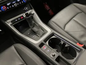 Audi Q3 35 2.0 TDI S-Line | Thumbnail 26 von 30