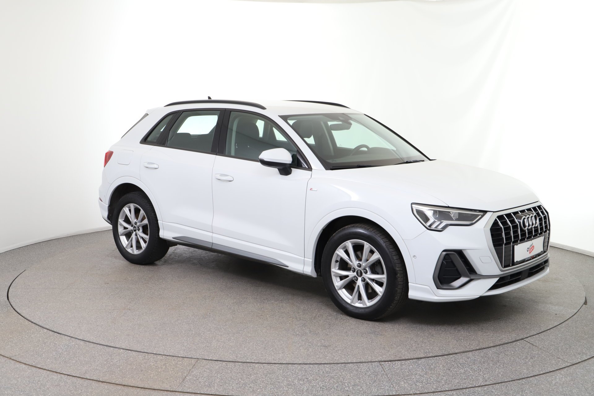 Audi Q3 35 2.0 TDI S-Line | Bild 8 von 30