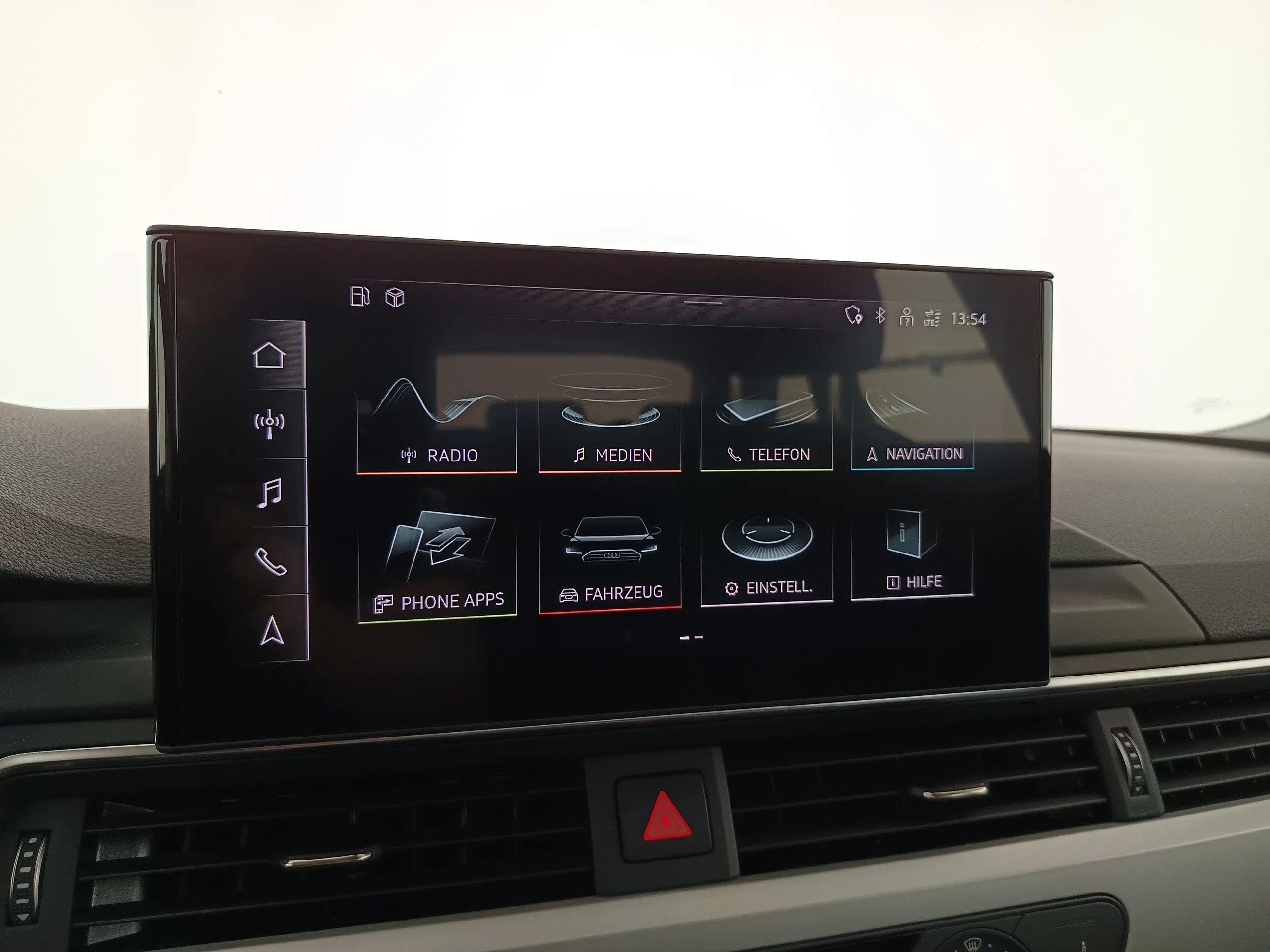 Audi A4 Avant 40 2.0 TDI quattro advanced | Bild 20 von 31