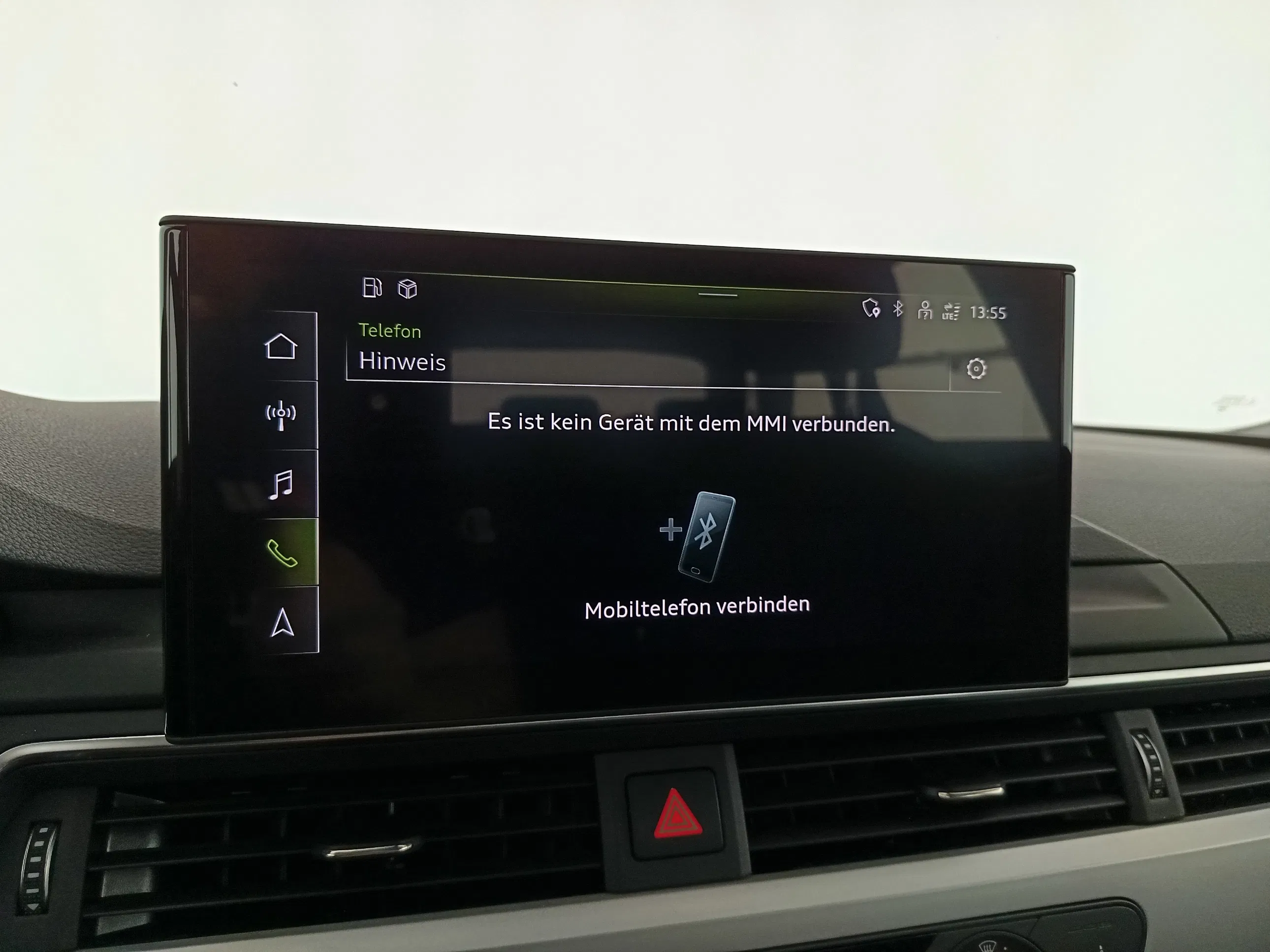 Audi A4 Avant 40 2.0 TDI quattro advanced | Bild 23 von 31