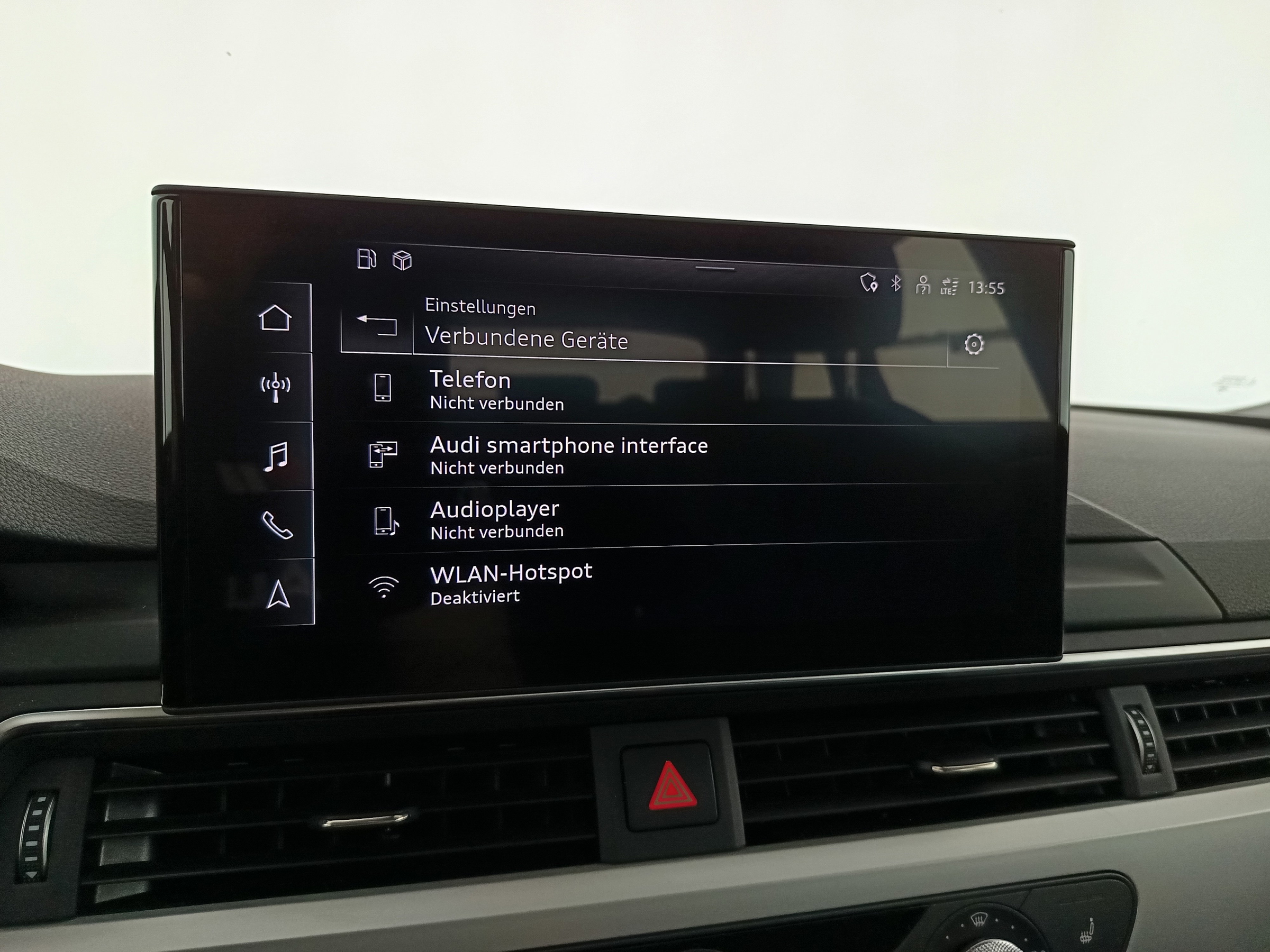 Audi A4 Avant 40 2.0 TDI quattro advanced | Bild 28 von 31