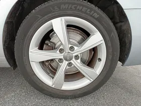 Audi A4 Avant 40 2.0 TDI quattro advanced | Thumbnail 10 von 31