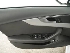 Audi A4 Avant 40 2.0 TFSI S-Line | Thumbnail 11 von 31