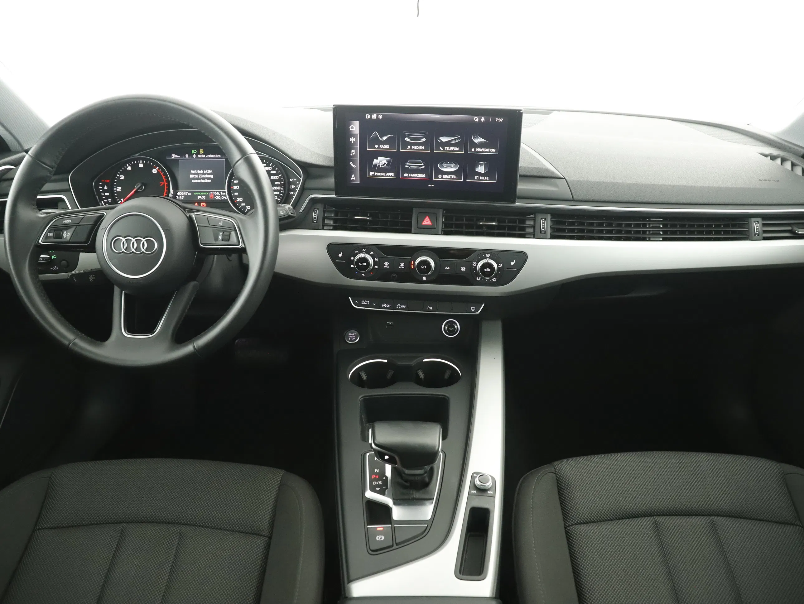 Audi A4 Avant 40 2.0 TFSI S-Line | Bild 12 von 31