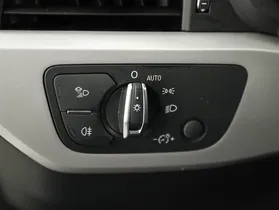 Audi A4 Avant 40 2.0 TFSI S-Line | Thumbnail 30 von 31