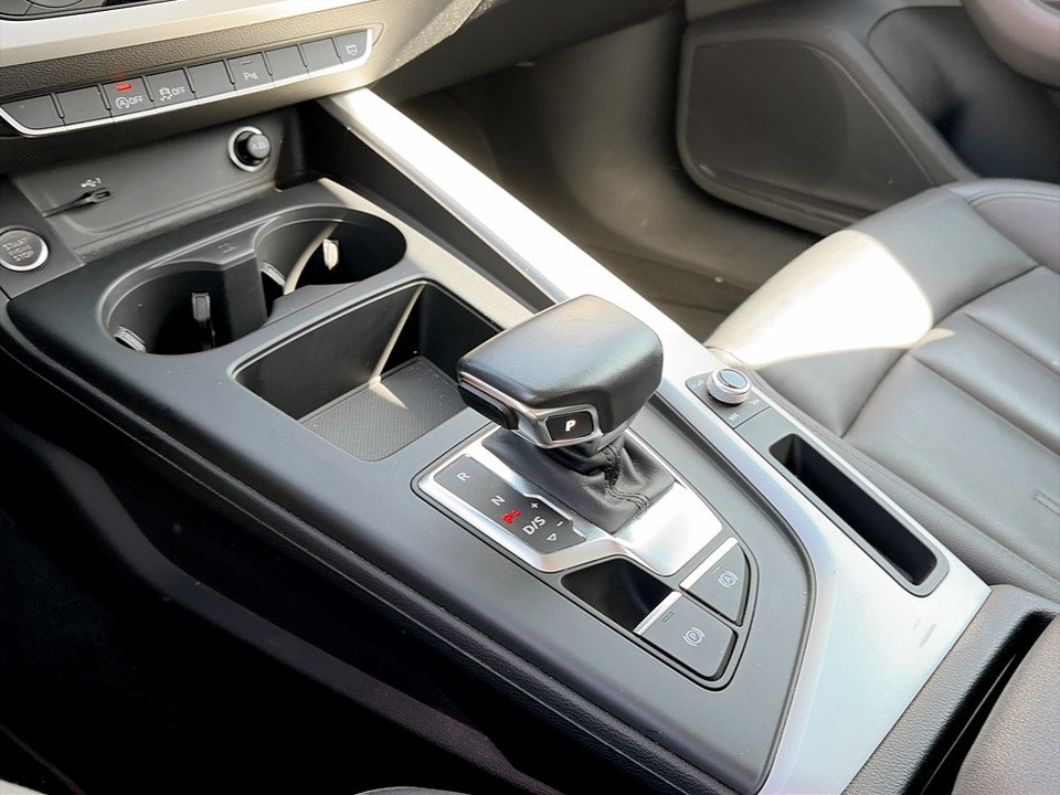 Audi A4 Avant 30 2.0 TDI S-Line | Bild 16 von 21