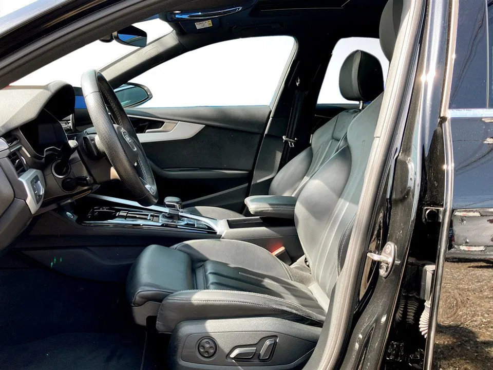 Audi A4 Avant 30 2.0 TDI advanced | Bild 12 von 27