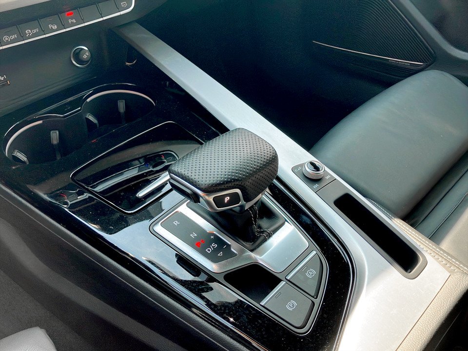 Audi A4 Avant 30 2.0 TDI advanced | Bild 23 von 27