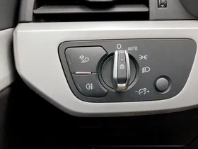 Audi A4 Avant 2.0 TDI quattro | Thumbnail 10 von 27
