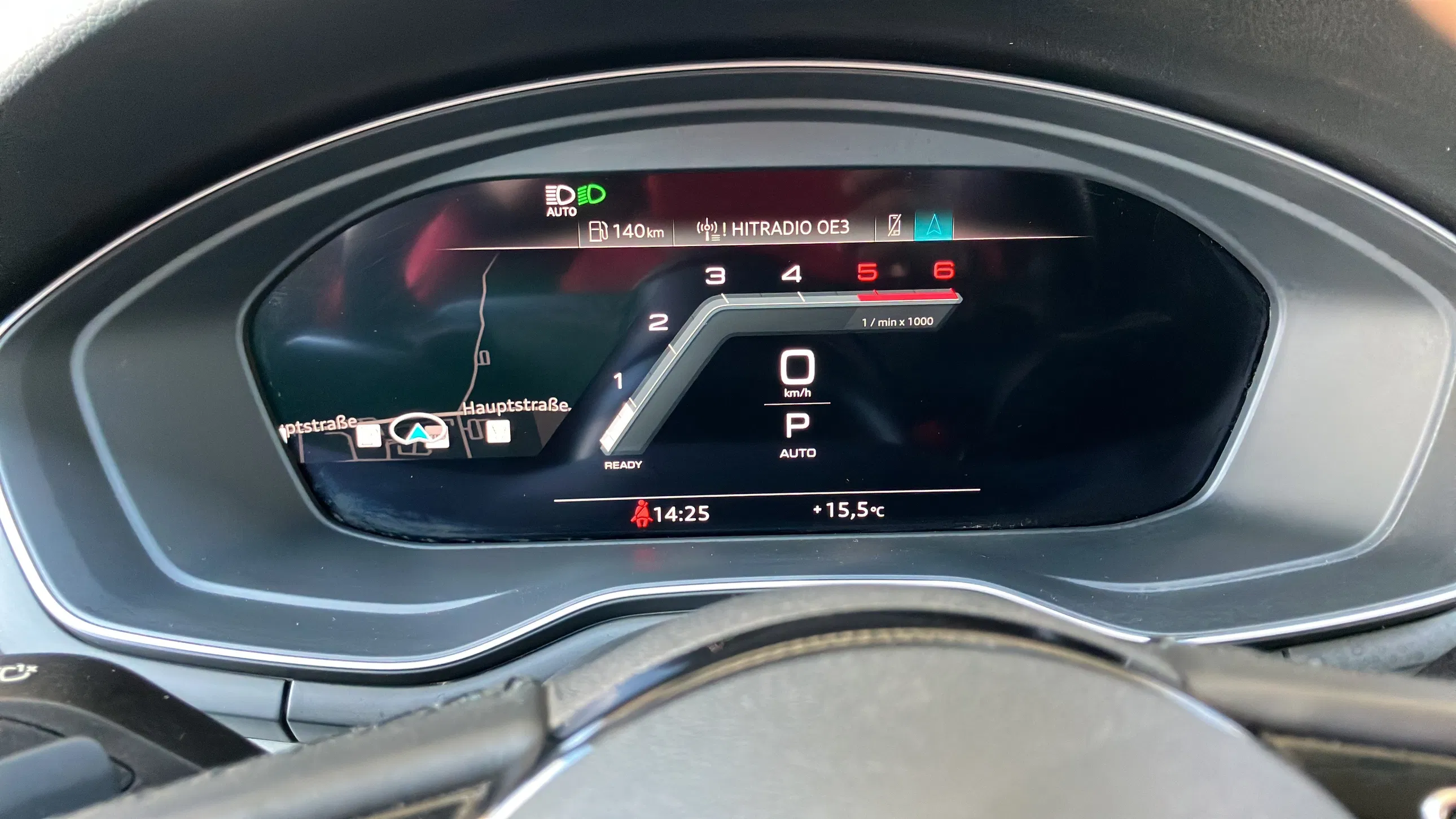 Audi A4 Avant 40 2.0 TDI S-Line | Bild 15 von 24