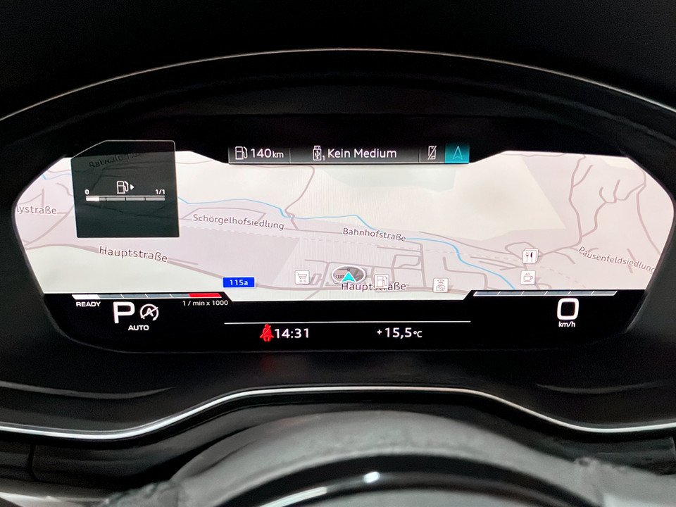 Audi A4 Avant 40 2.0 TDI S-Line | Bild 16 von 24