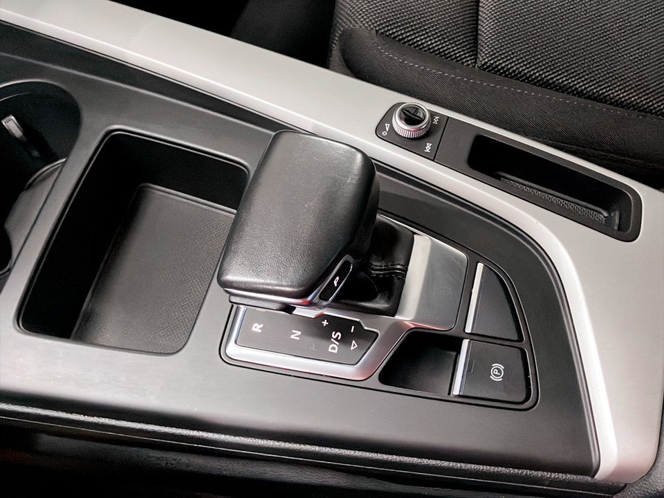 Audi A4 Avant 40 2.0 TDI S-Line | Bild 21 von 24