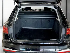 Audi A4 Avant 40 2.0 TDI S-Line | Thumbnail 23 von 24