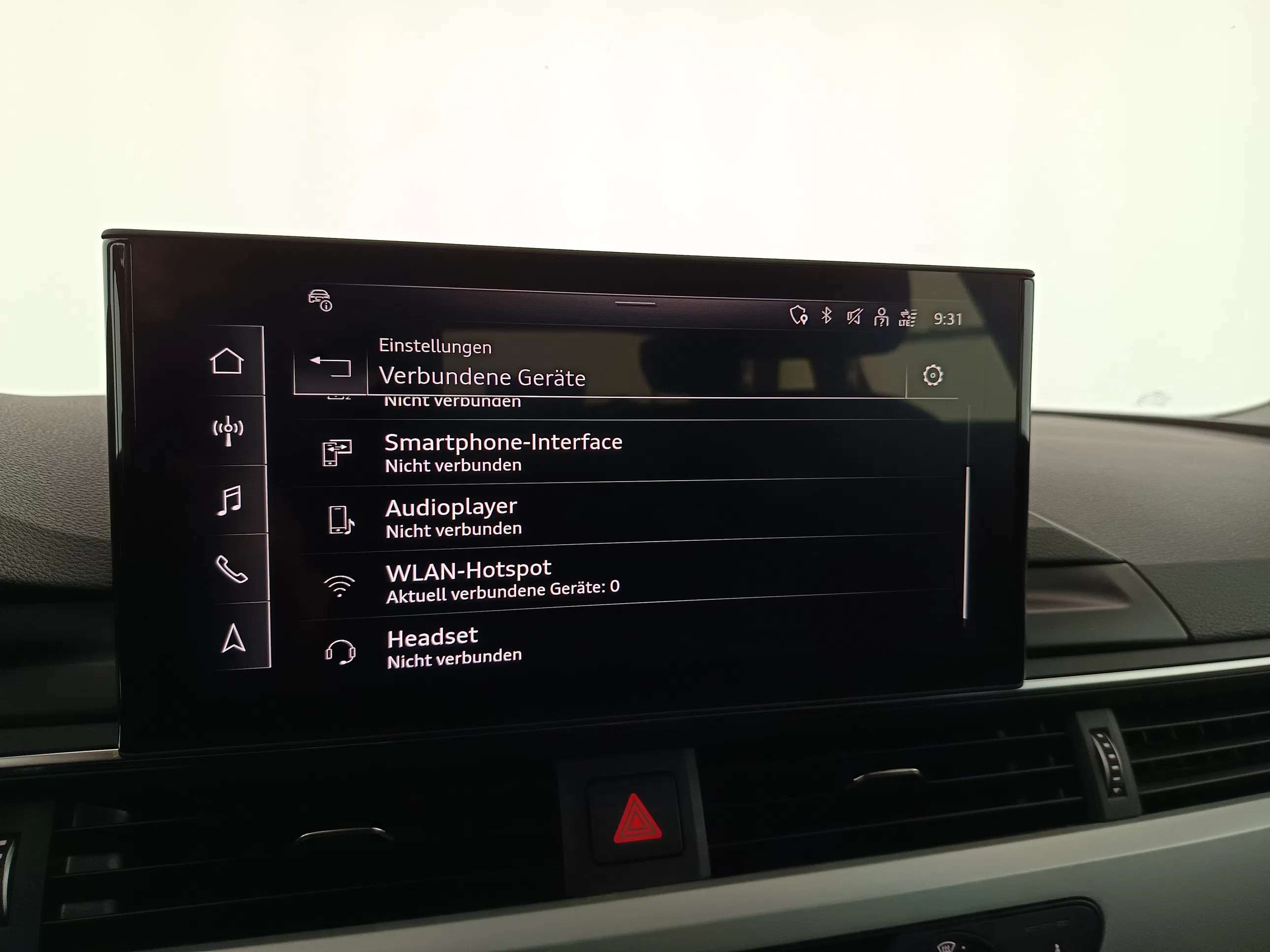 Audi A4 Avant 30 2.0 TDI | Bild 25 von 31