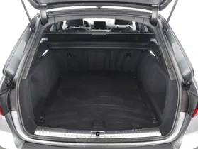 Audi A4 Avant 40 2.0 TDI quattro S-Line | Thumbnail 17 von 22