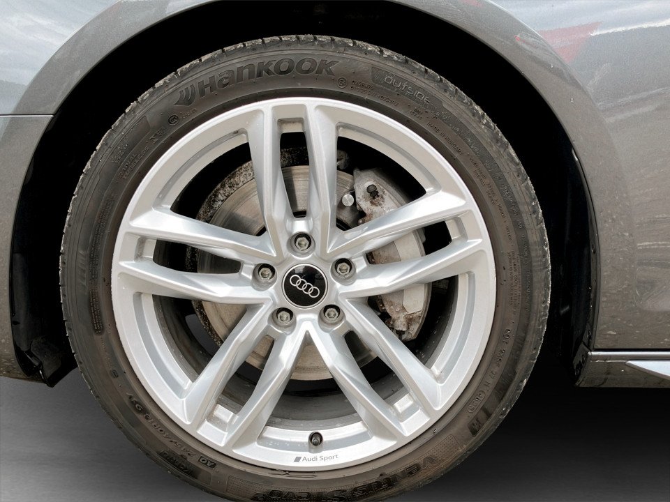 Audi A4 Avant 40 2.0 TDI quattro S-Line | Bild 6 von 22