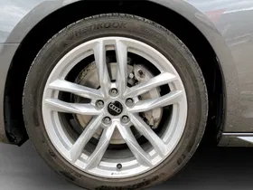 Audi A4 Avant 40 2.0 TDI quattro S-Line | Thumbnail 6 von 22