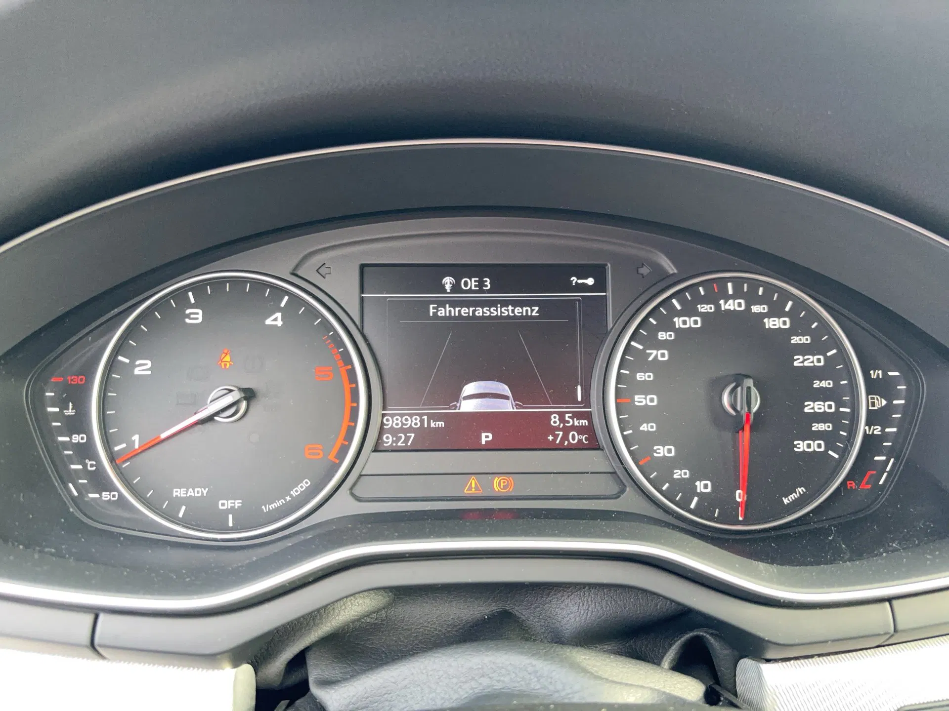 Audi A4 2.0 TDI Avant quattro sport ultra | Bild 16 von 30