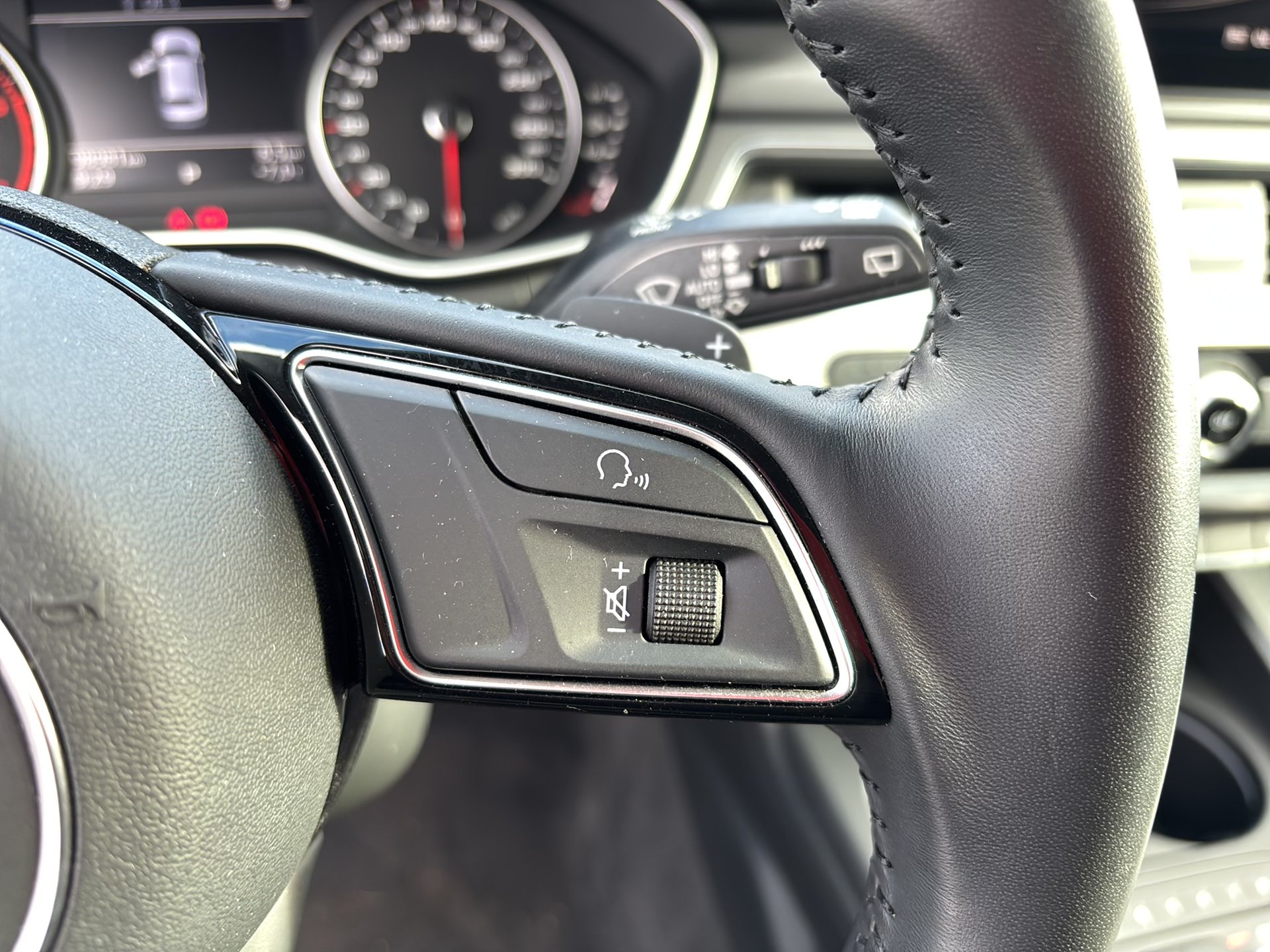 Audi A4 2.0 TDI Avant quattro sport ultra | Bild 19 von 30