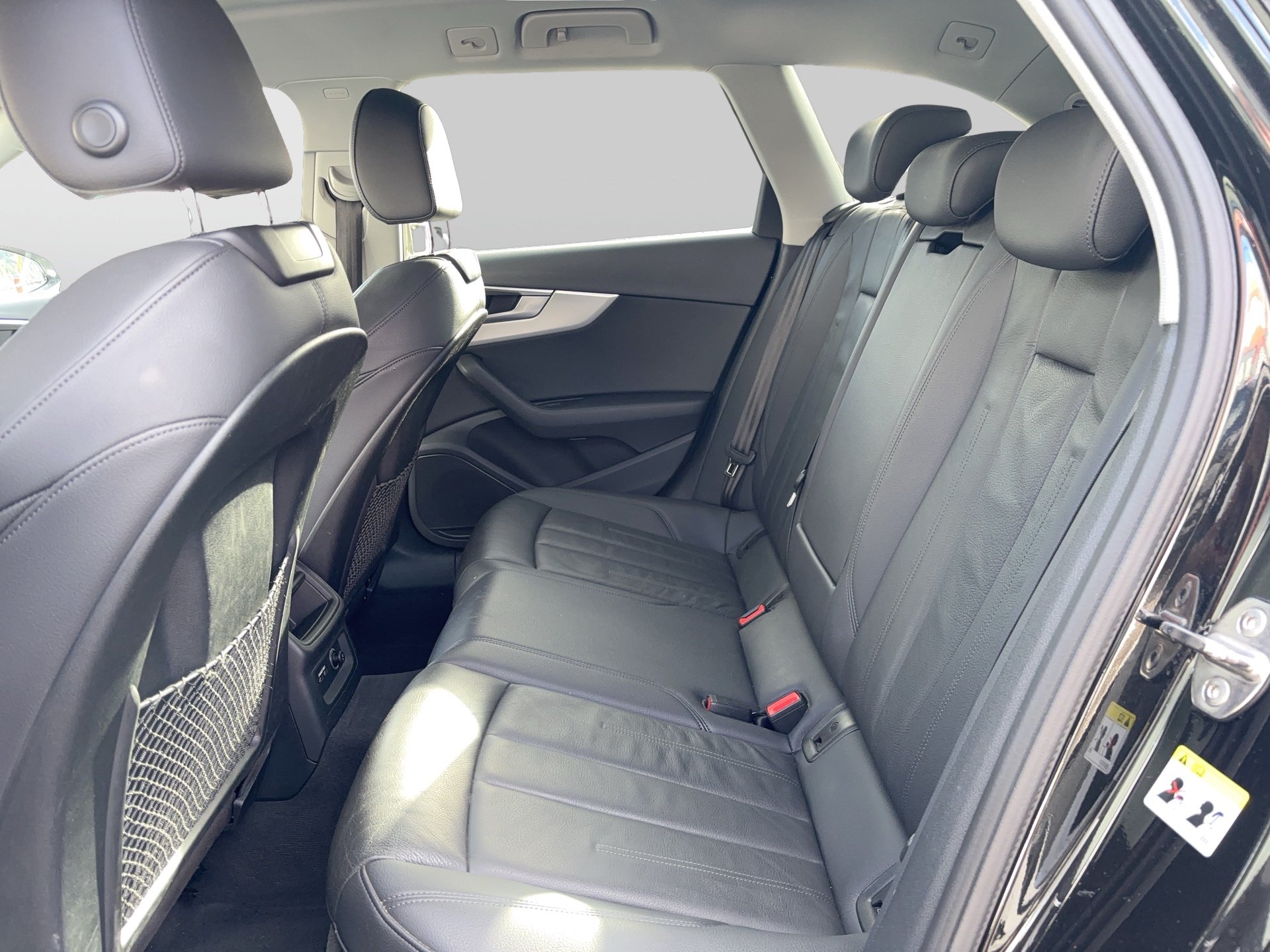 Audi A4 2.0 TDI Avant quattro sport ultra | Bild 24 von 30