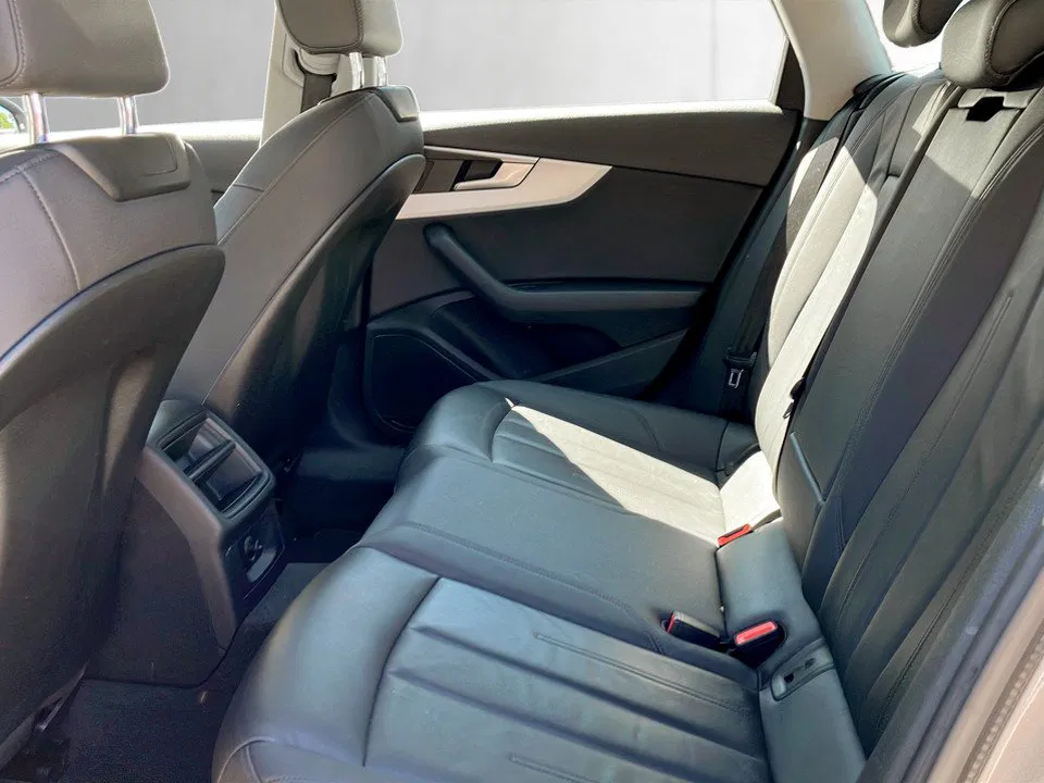 Audi A4 Avant 30 TDI Aut. | Bild 13 von 17
