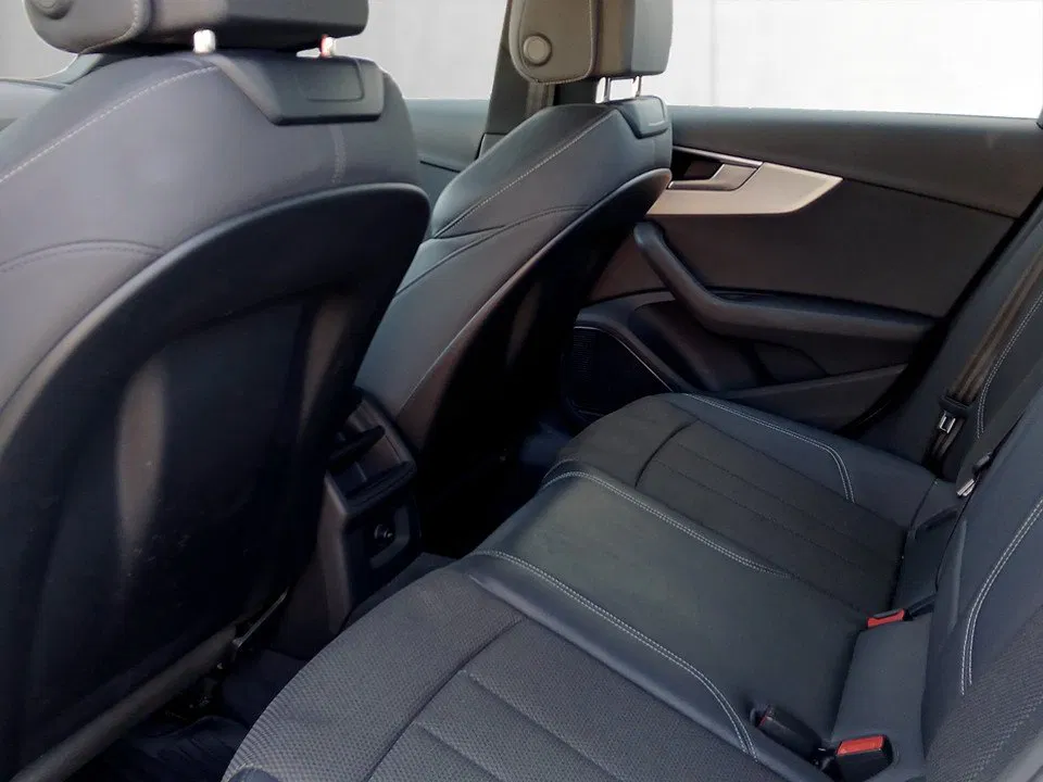 Audi A4 40TDI quattro S-Line Aut. | Bild 19 von 20