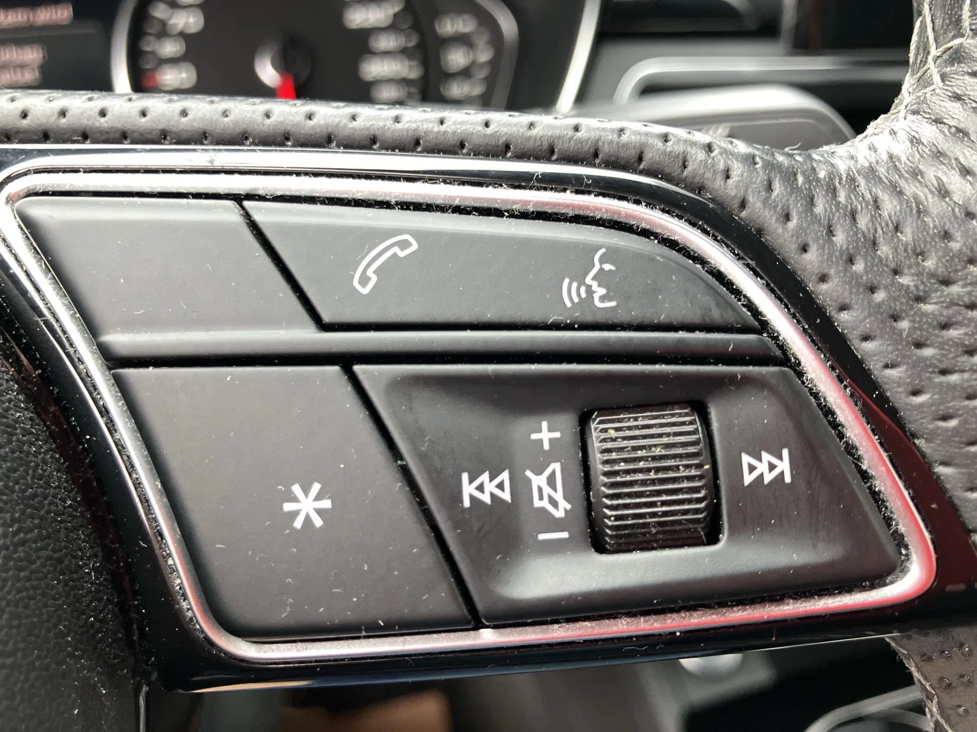 Audi A4 40TDI quattro S-Line Aut. | Bild 17 von 30