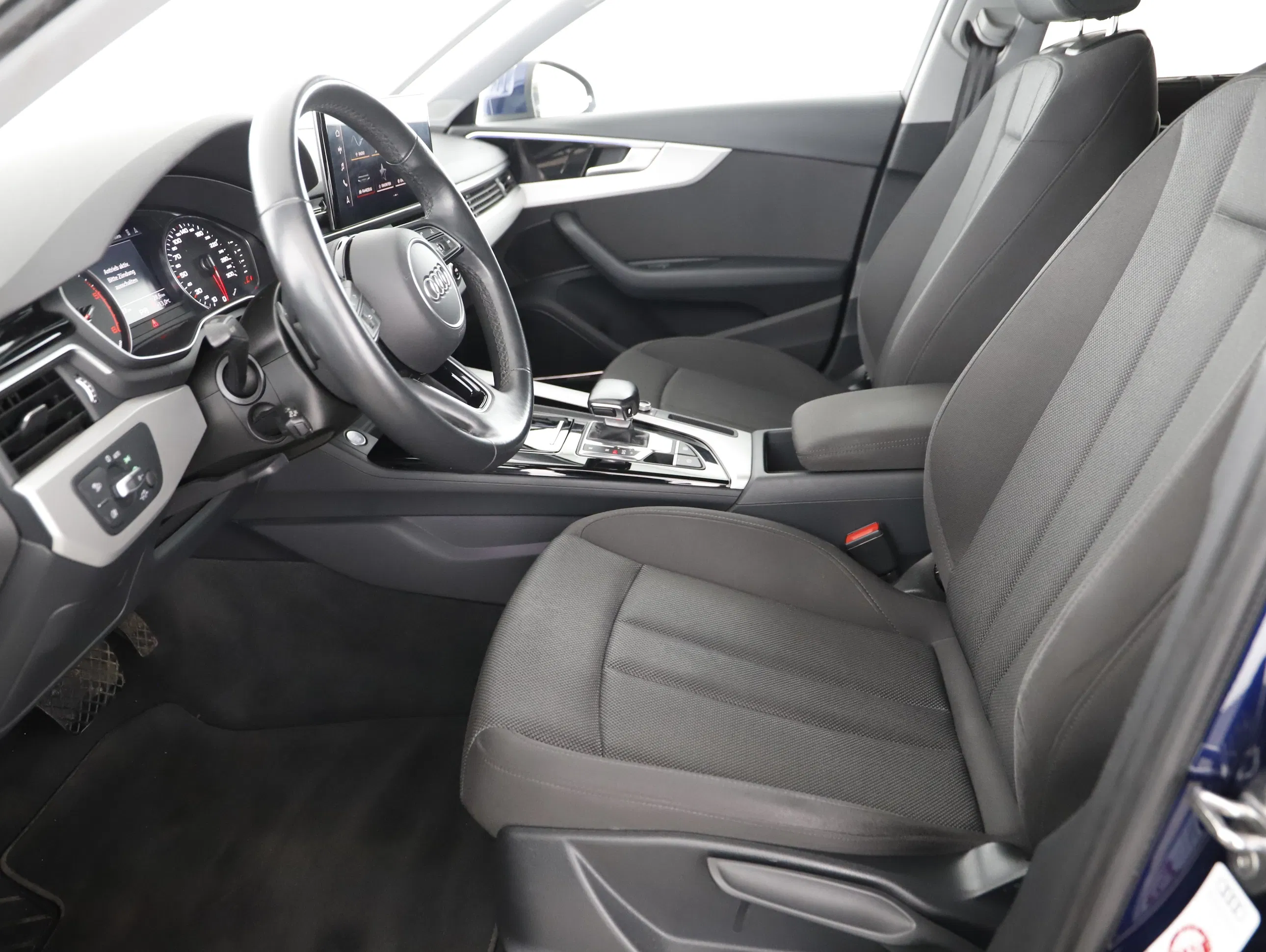 Audi A4 Avant 35 TDI advanced Aut. | Bild 7 von 23