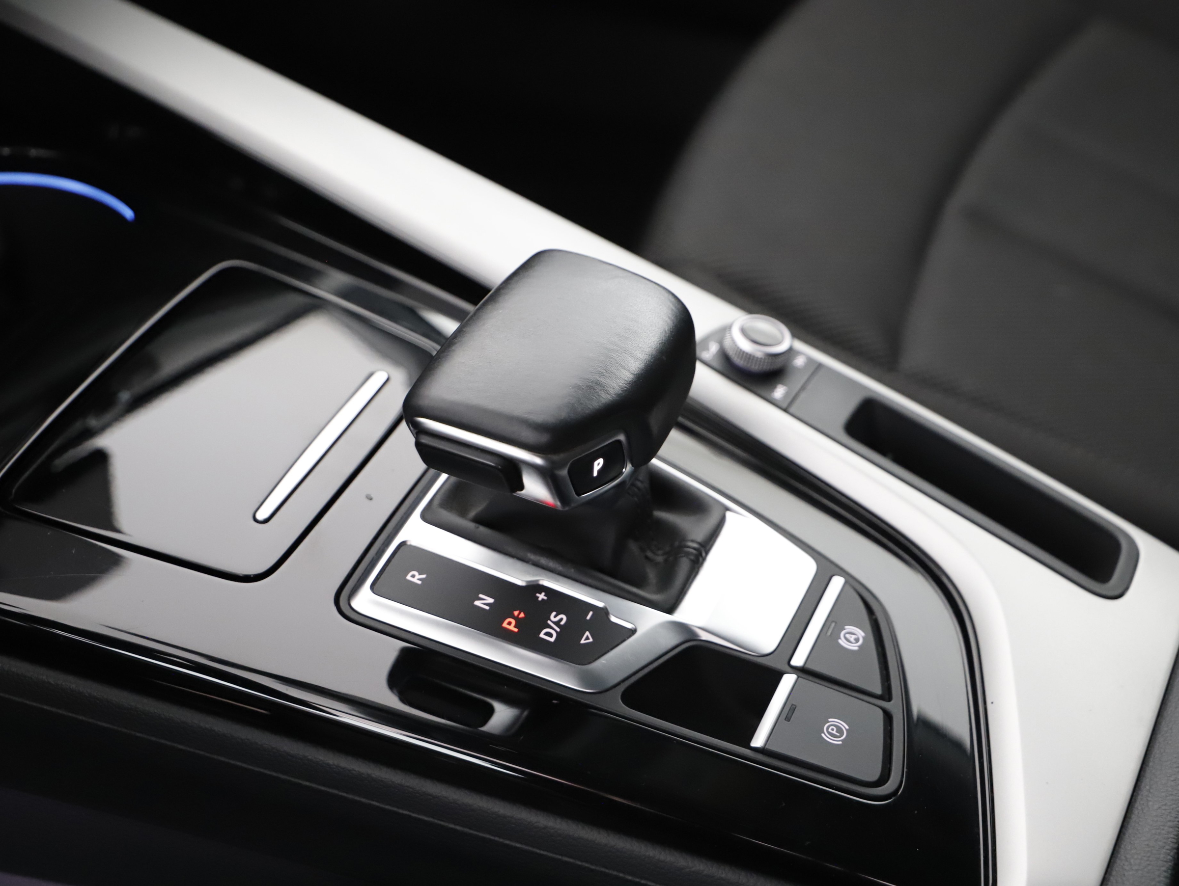 Audi A4 Avant 35 TDI advanced Aut. | Bild 18 von 23