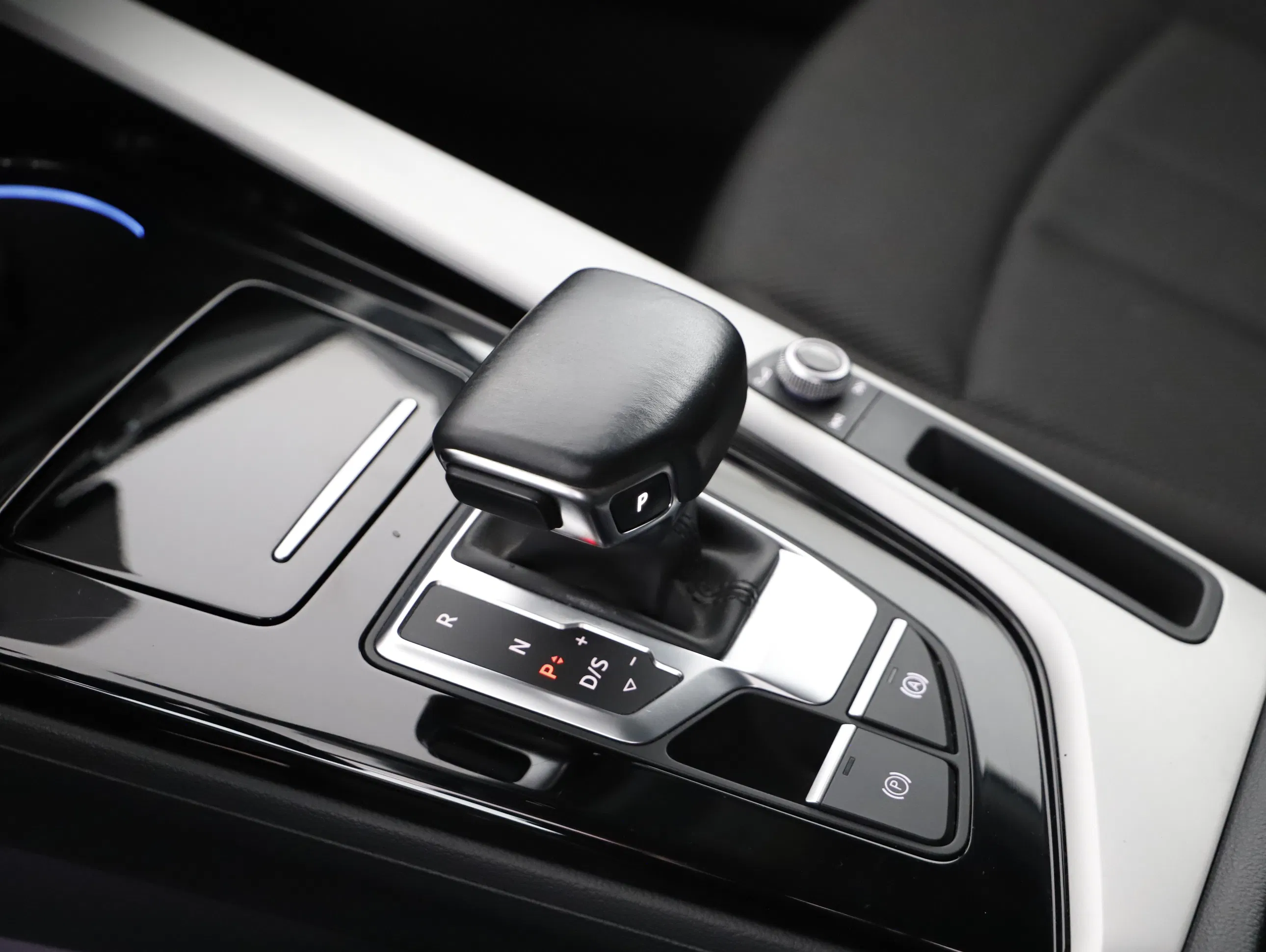 Audi A4 Avant 35 TDI advanced Aut. | Bild 18 von 23