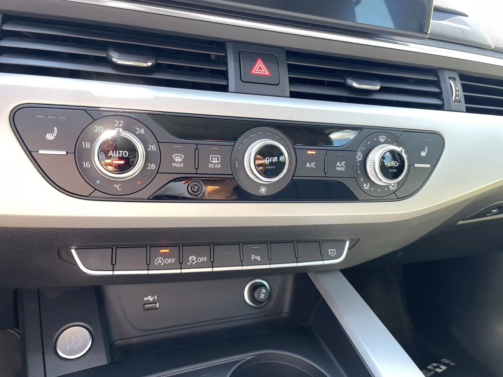 Audi A4 Avant 35 2.0 TFSI | Bild 19 von 25