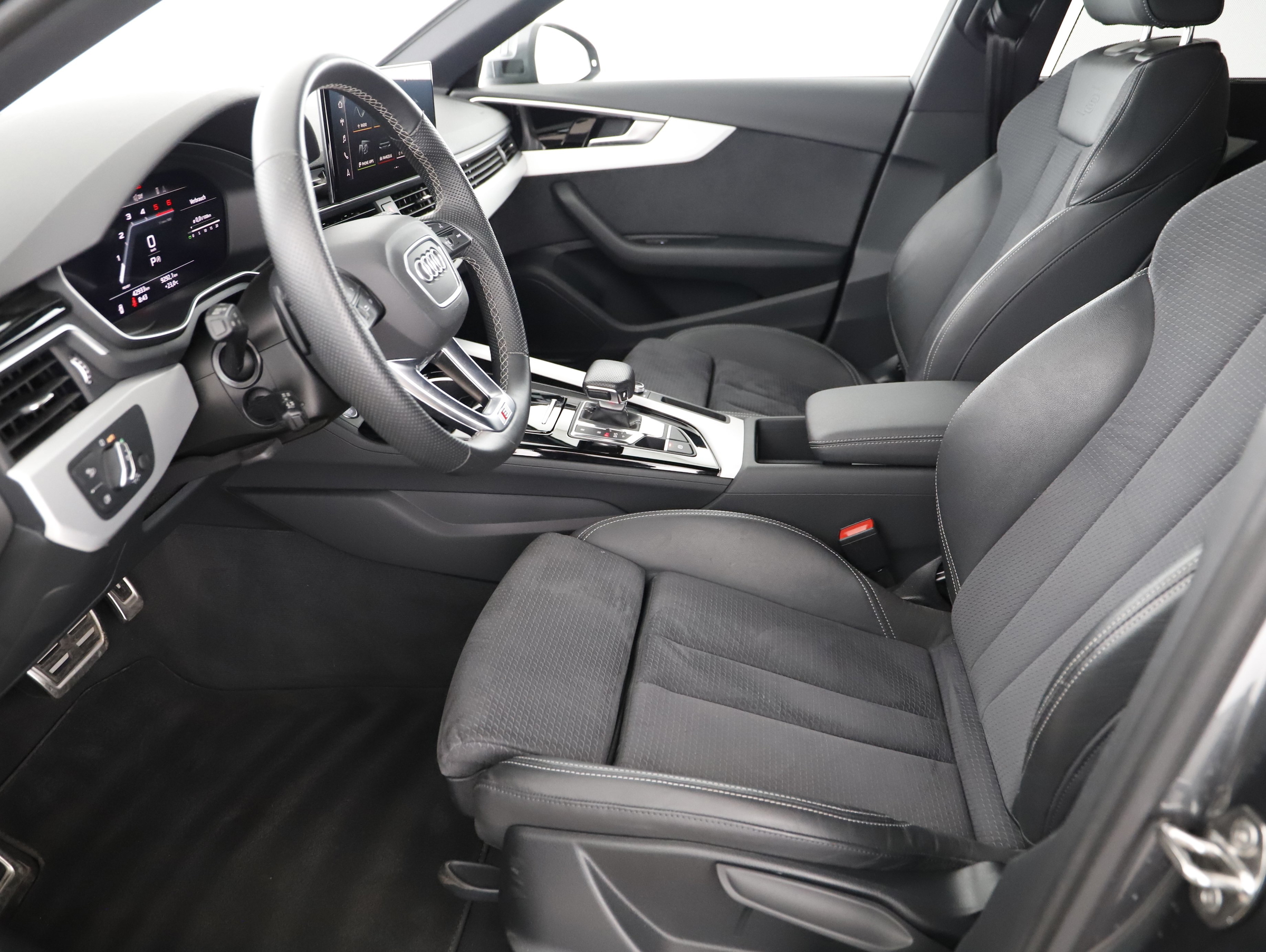 Audi A4 Avant 35 2.0 TDI S-Line | Bild 7 von 24