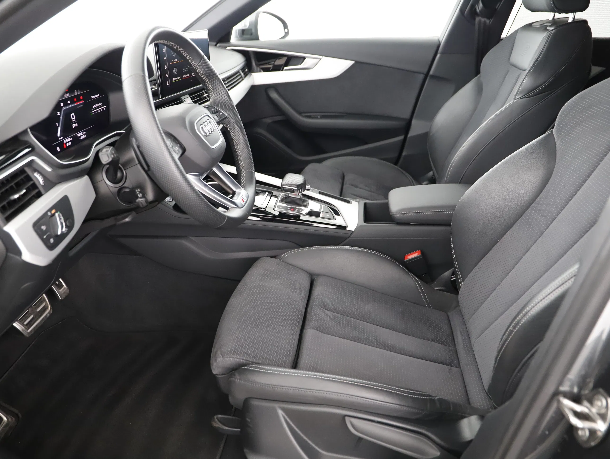 Audi A4 Avant 35 2.0 TDI S-Line | Bild 7 von 24