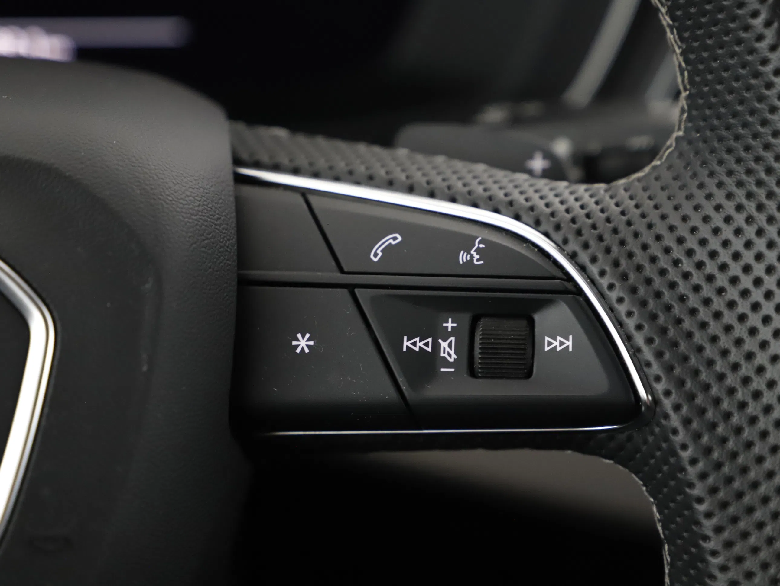 Audi A4 Avant 35 2.0 TDI S-Line | Bild 11 von 24