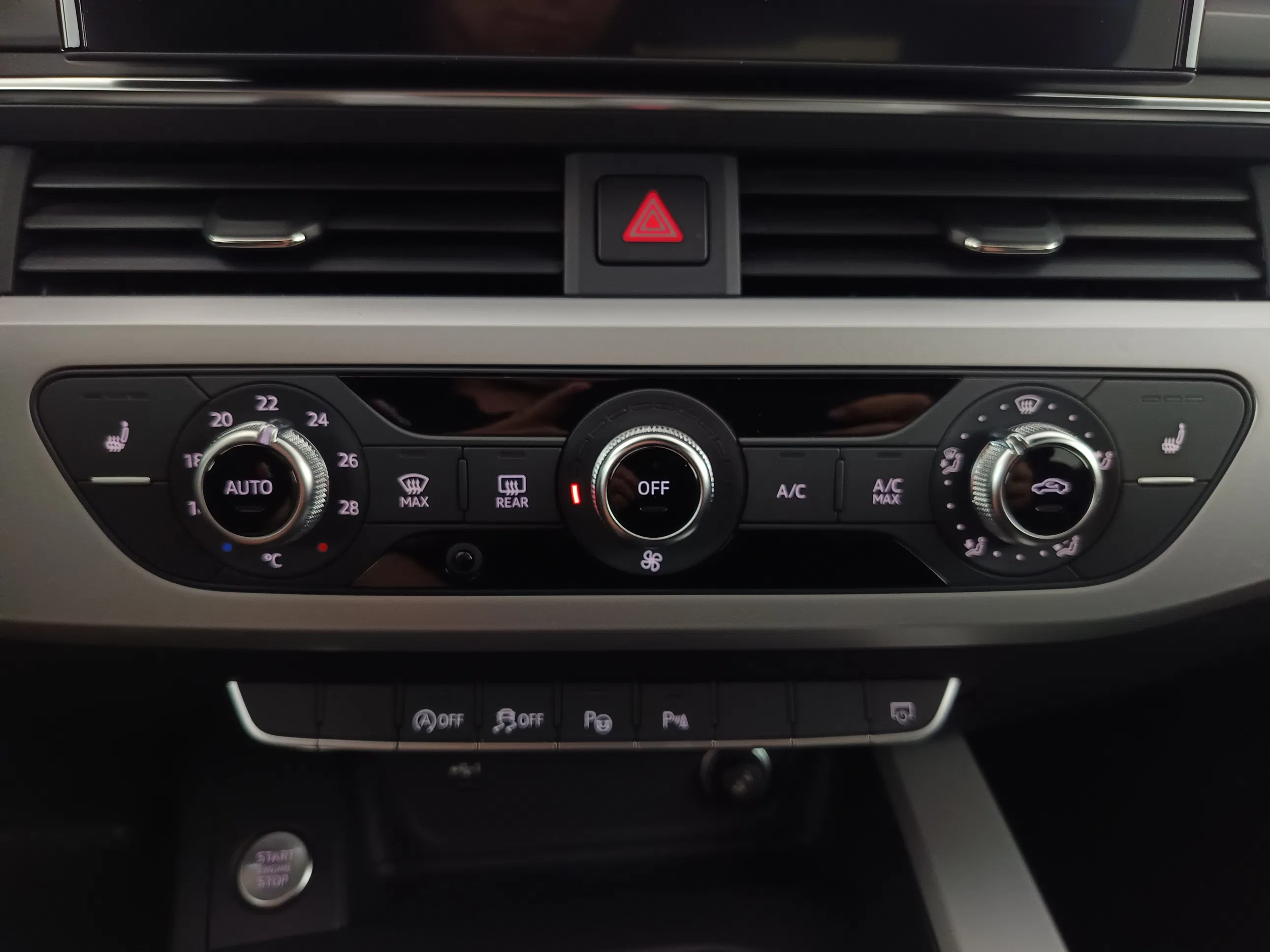 Audi A4 35 2.0 TDI advanced | Bild 30 von 31