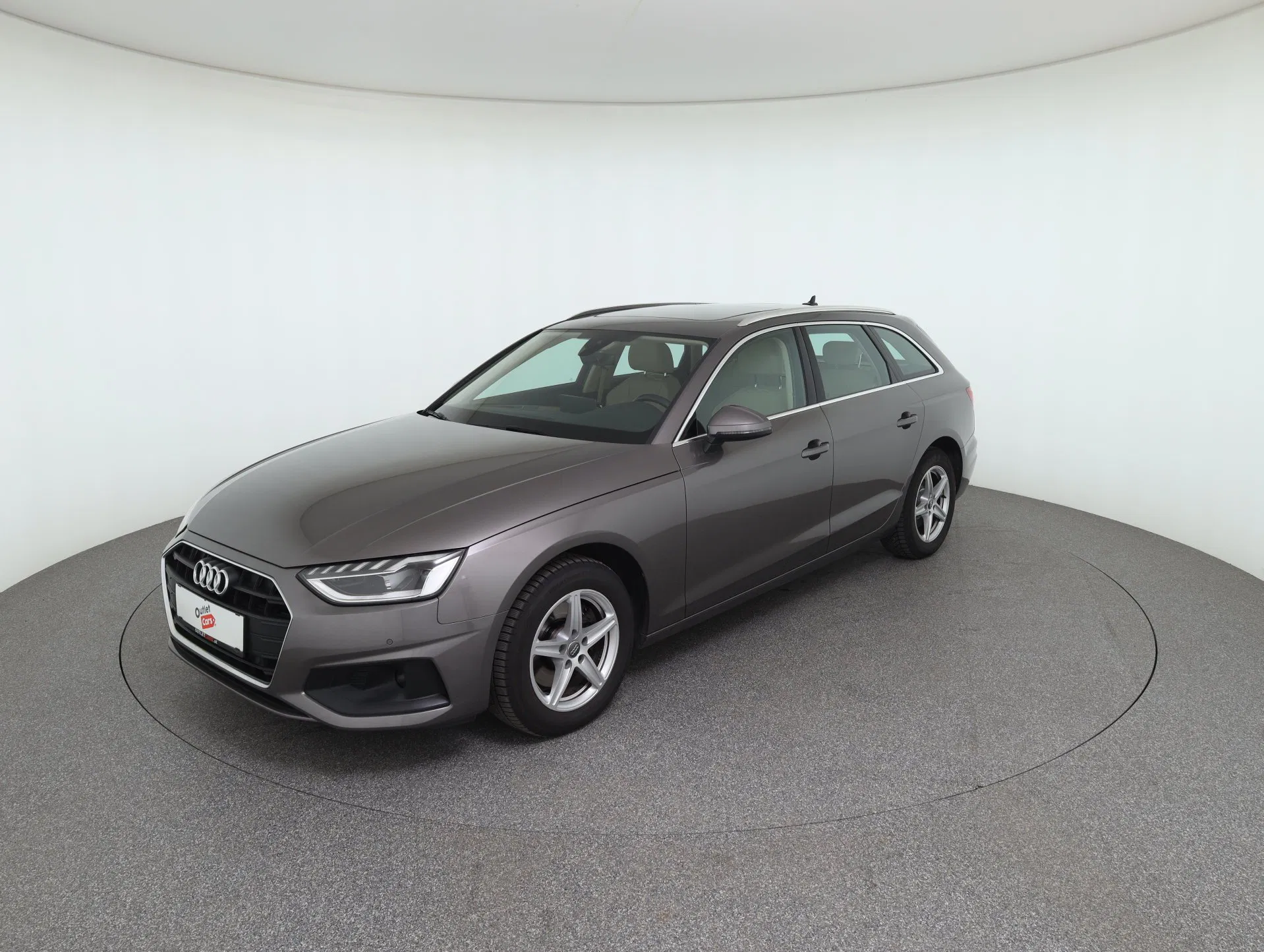 Audi A4 Avant 30 2.0 TDI | Bild 2 von 31