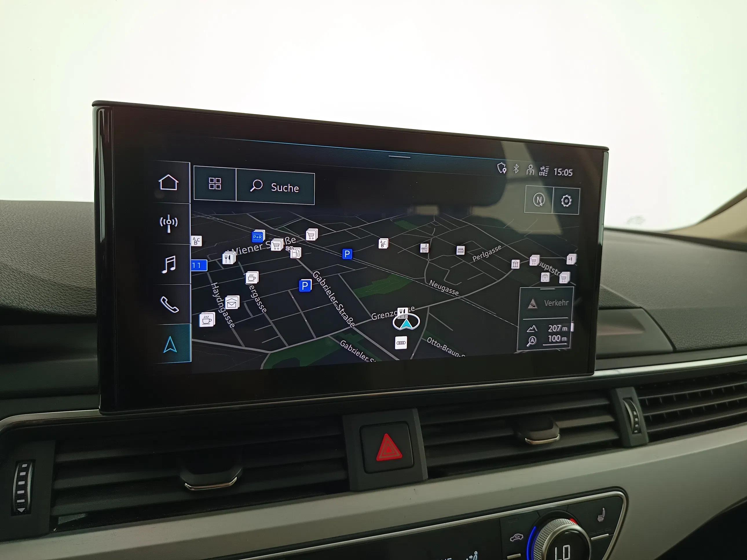 Audi A4 Avant 30 2.0 TDI | Bild 26 von 31