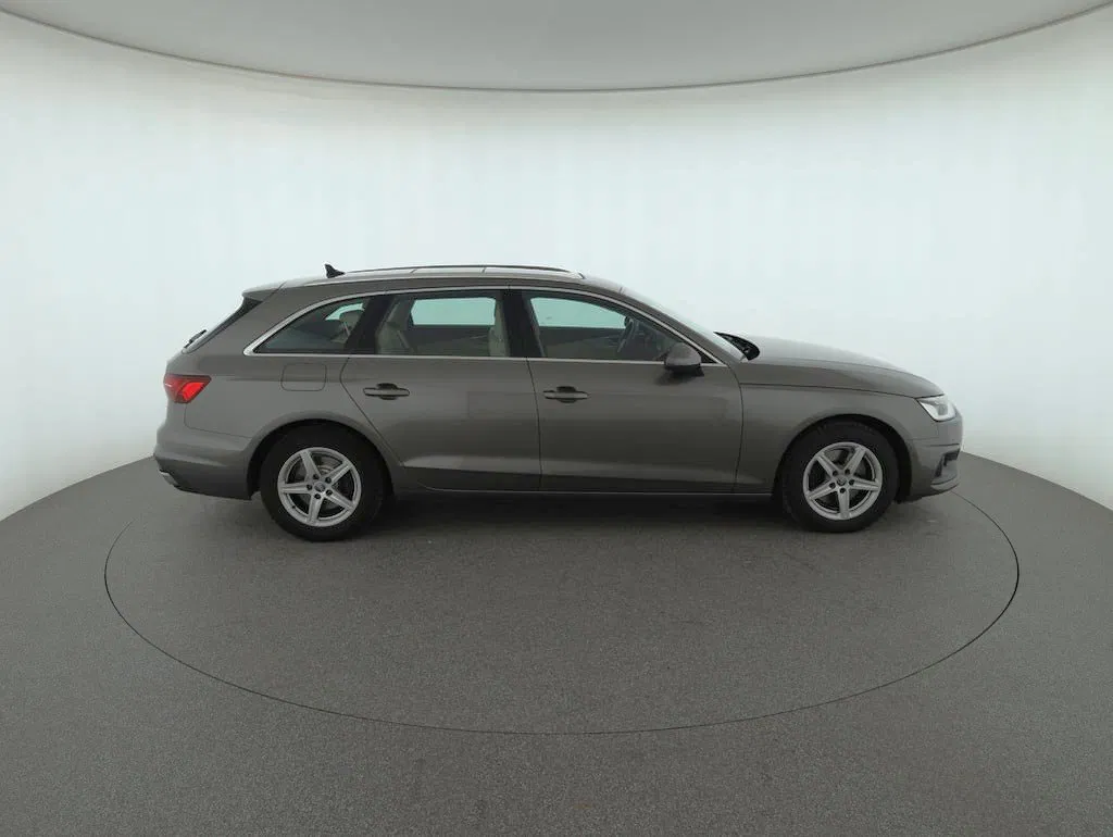 Audi A4 Avant 30 2.0 TDI | Bild 5 von 31