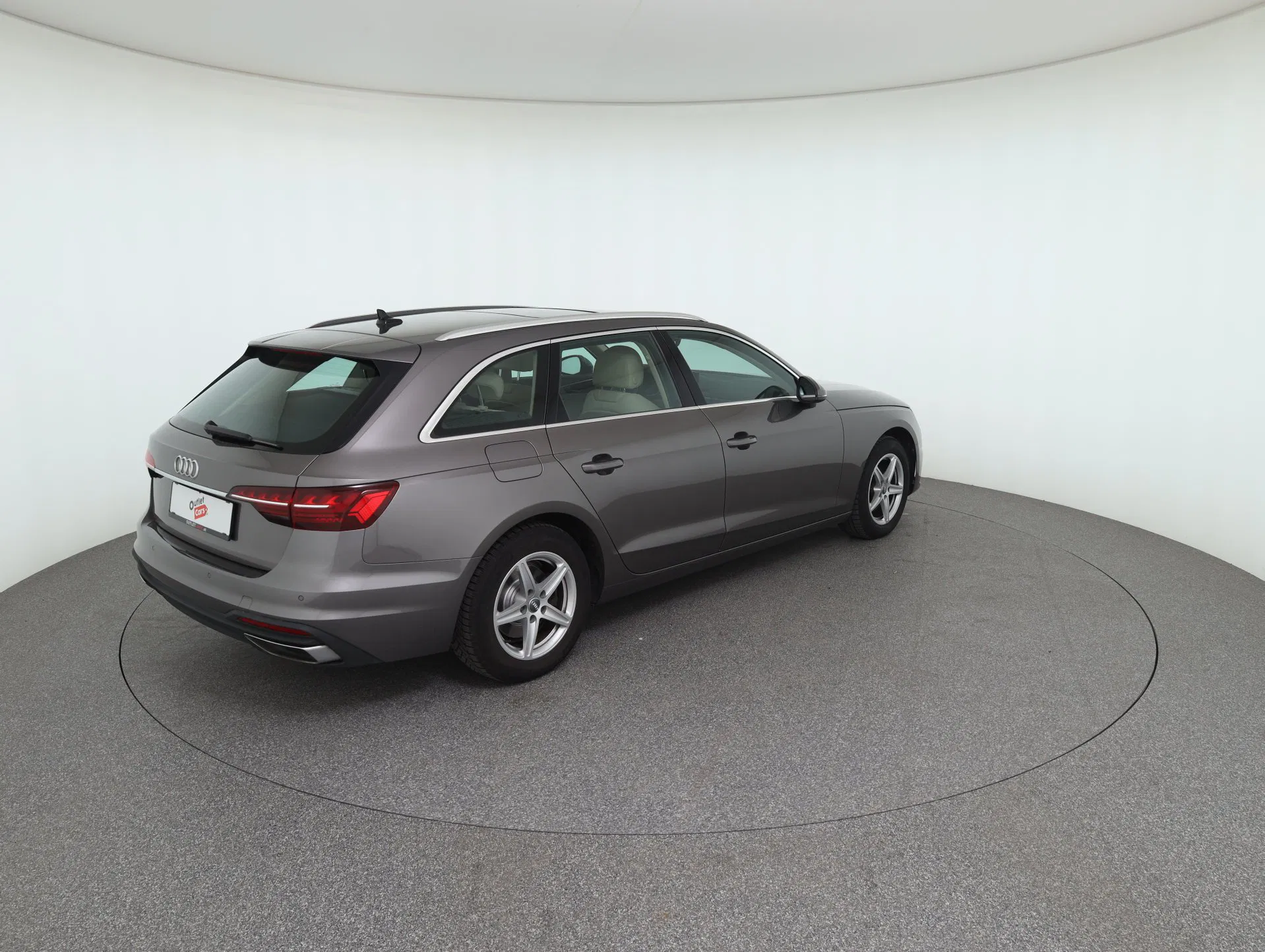 Audi A4 Avant 30 2.0 TDI | Bild 6 von 31