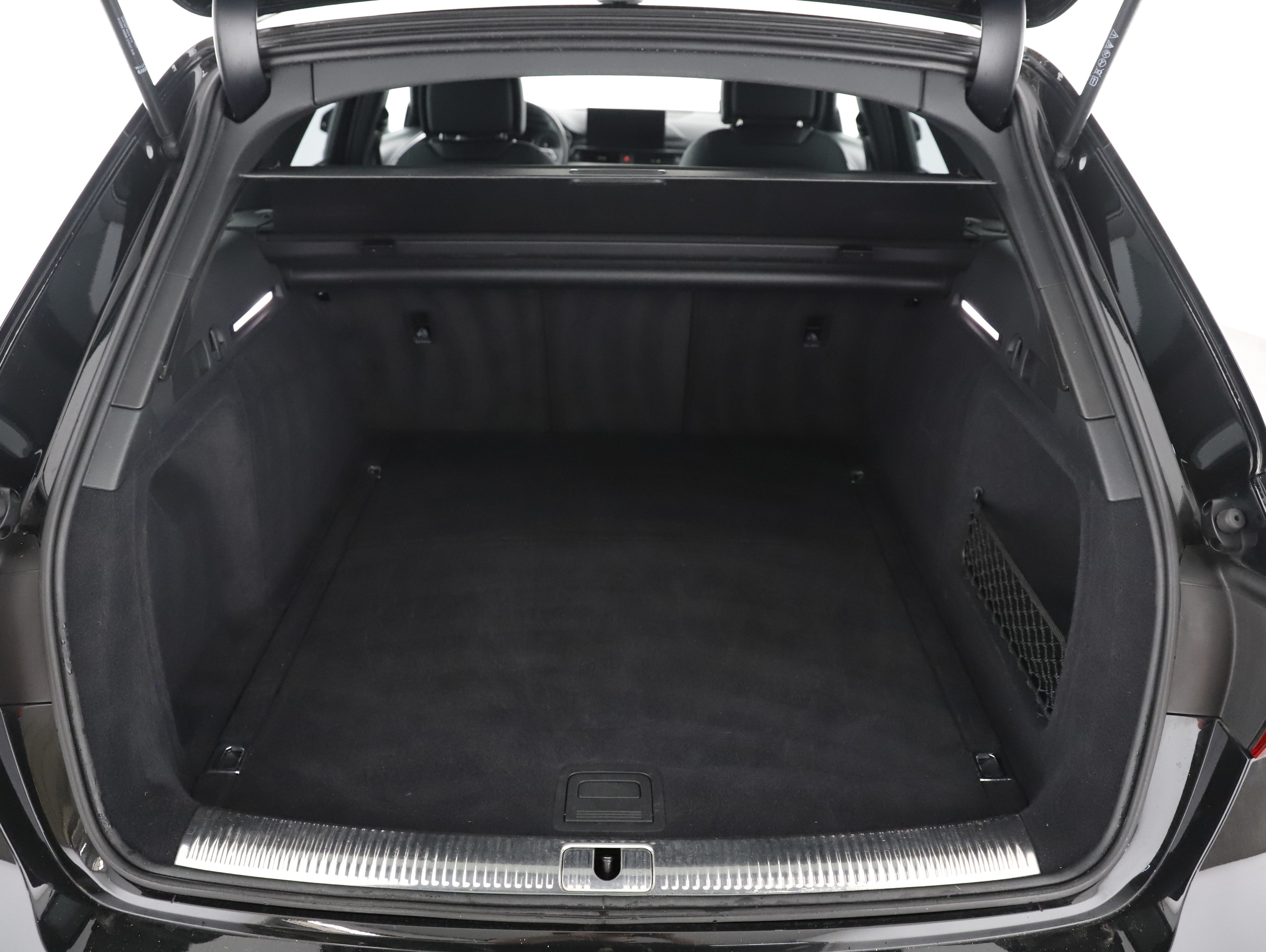 Audi A4 Avant 35 2.0 TFSI S-Line | Bild 21 von 27