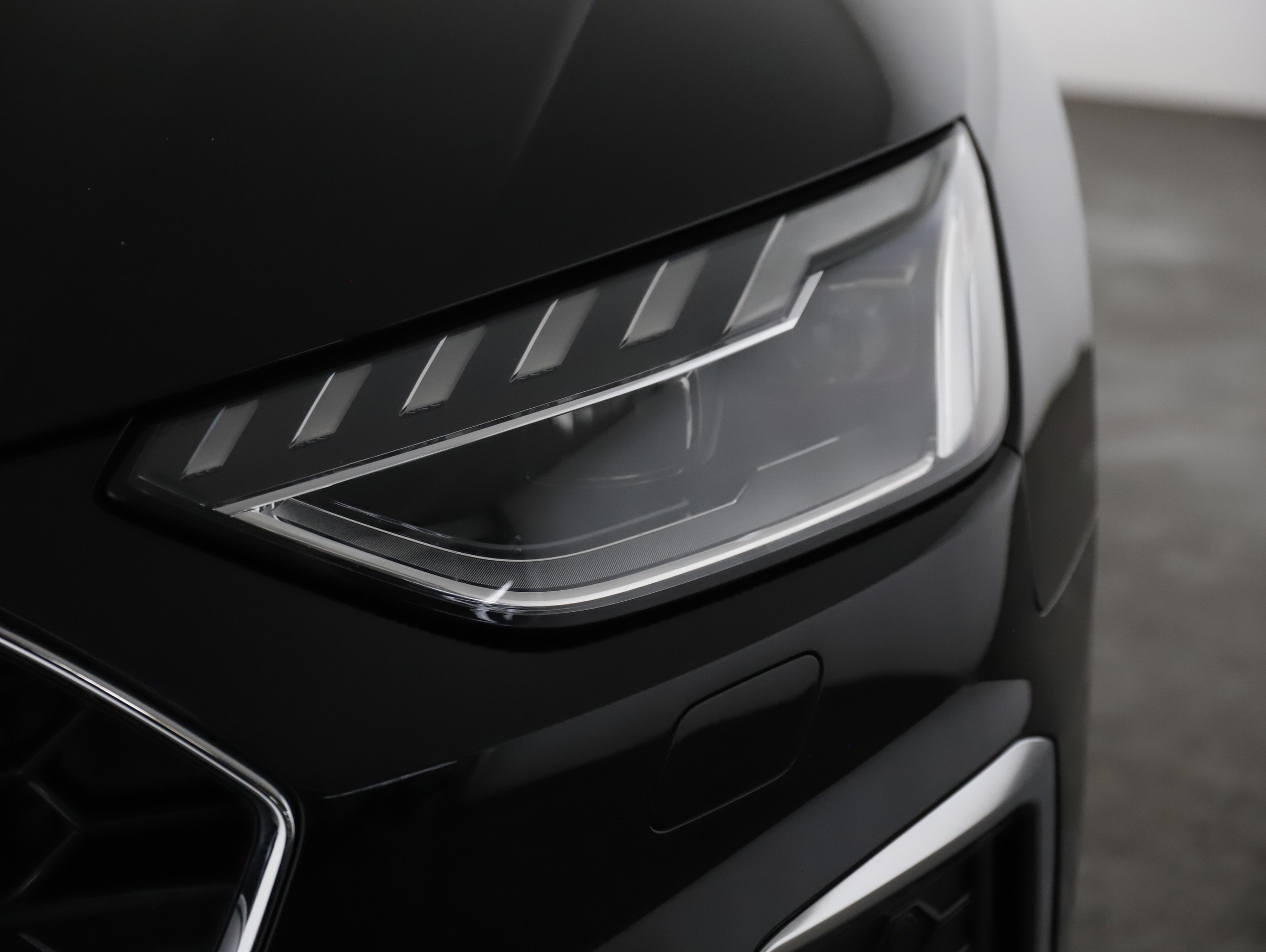 Audi A4 Avant 35 2.0 TFSI S-Line | Bild 23 von 27