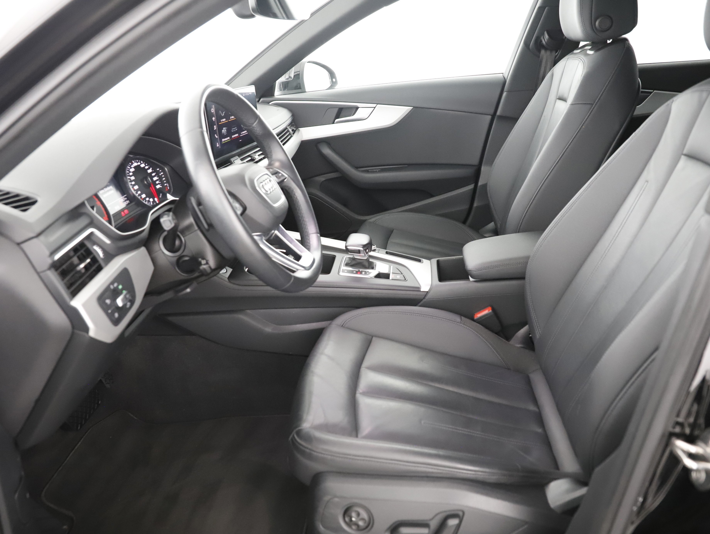 Audi A4 Avant 35 2.0 TFSI S-Line | Bild 8 von 27