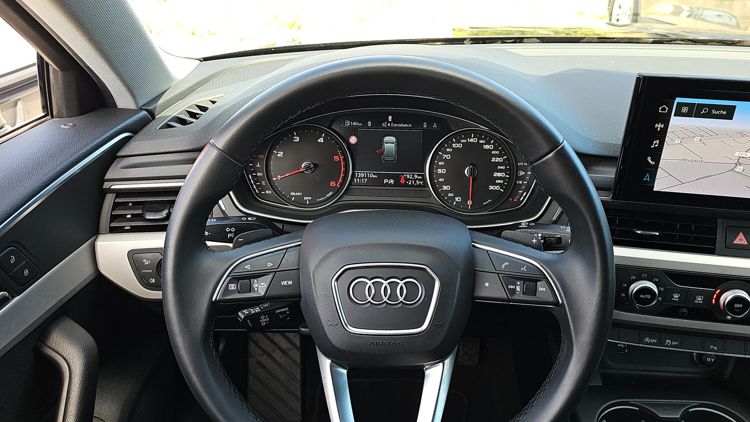 Audi A4 Avant 35 TDI AUT. | Bild 12 von 21