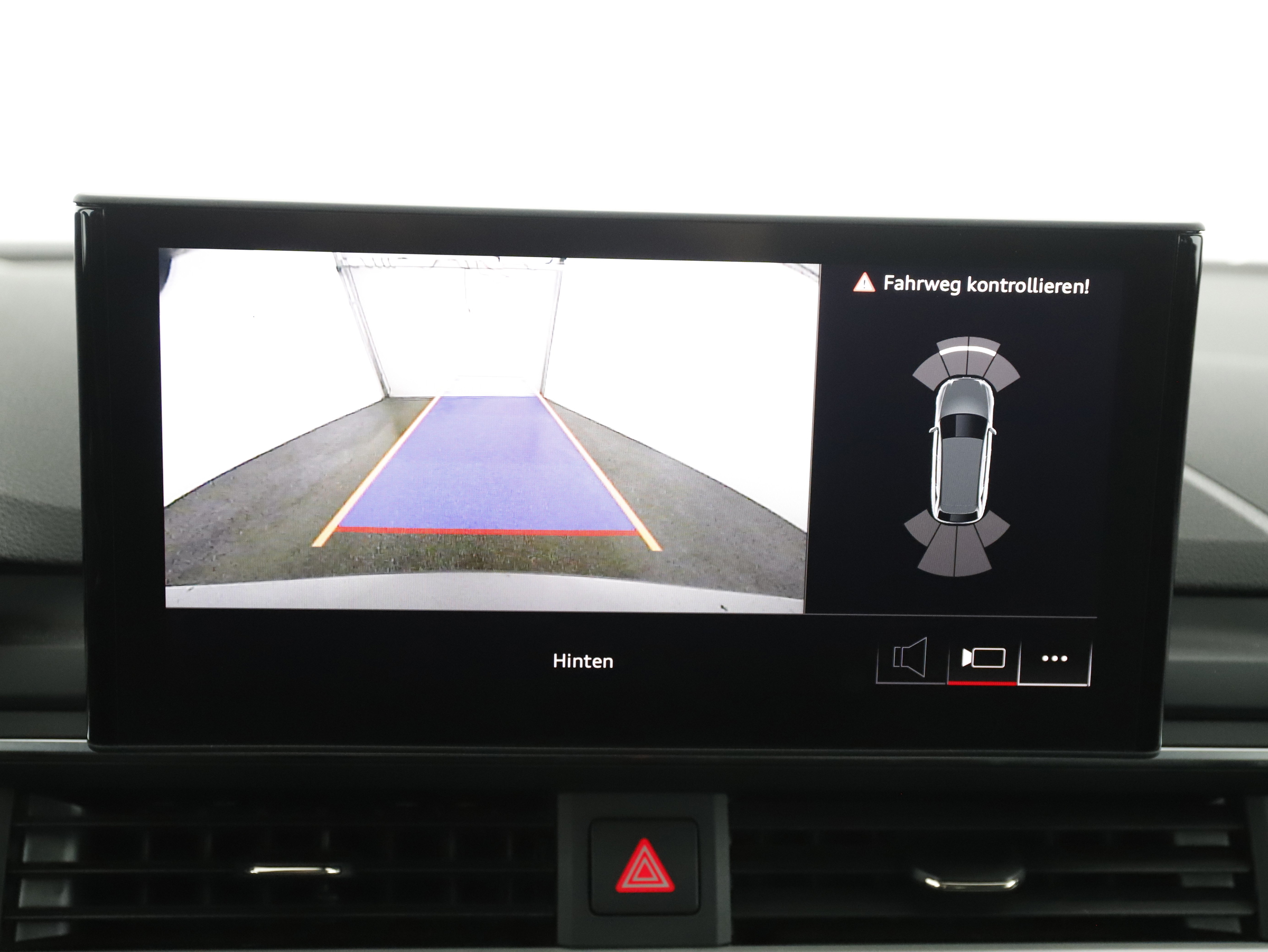 Audi A4 Avant 40 TFSI advanced | Bild 23 von 29