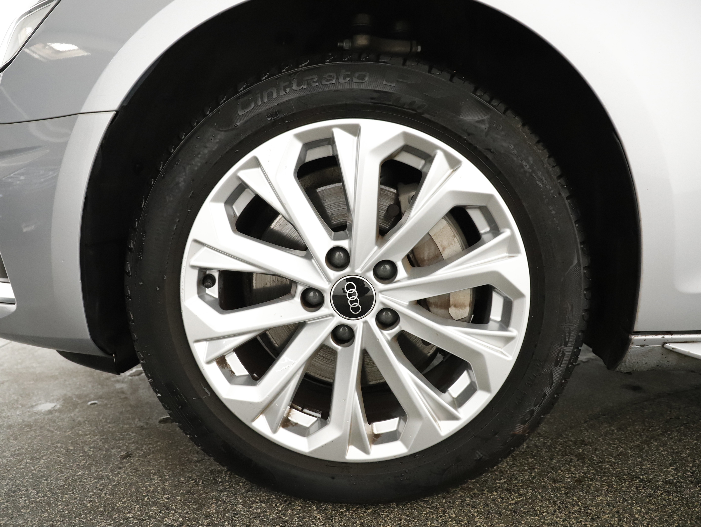 Audi A4 Avant 40 TFSI advanced | Bild 10 von 29