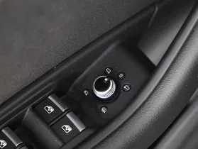 Audi A4 Avant 30 2.0 TDI advanced | Thumbnail 16 von 21