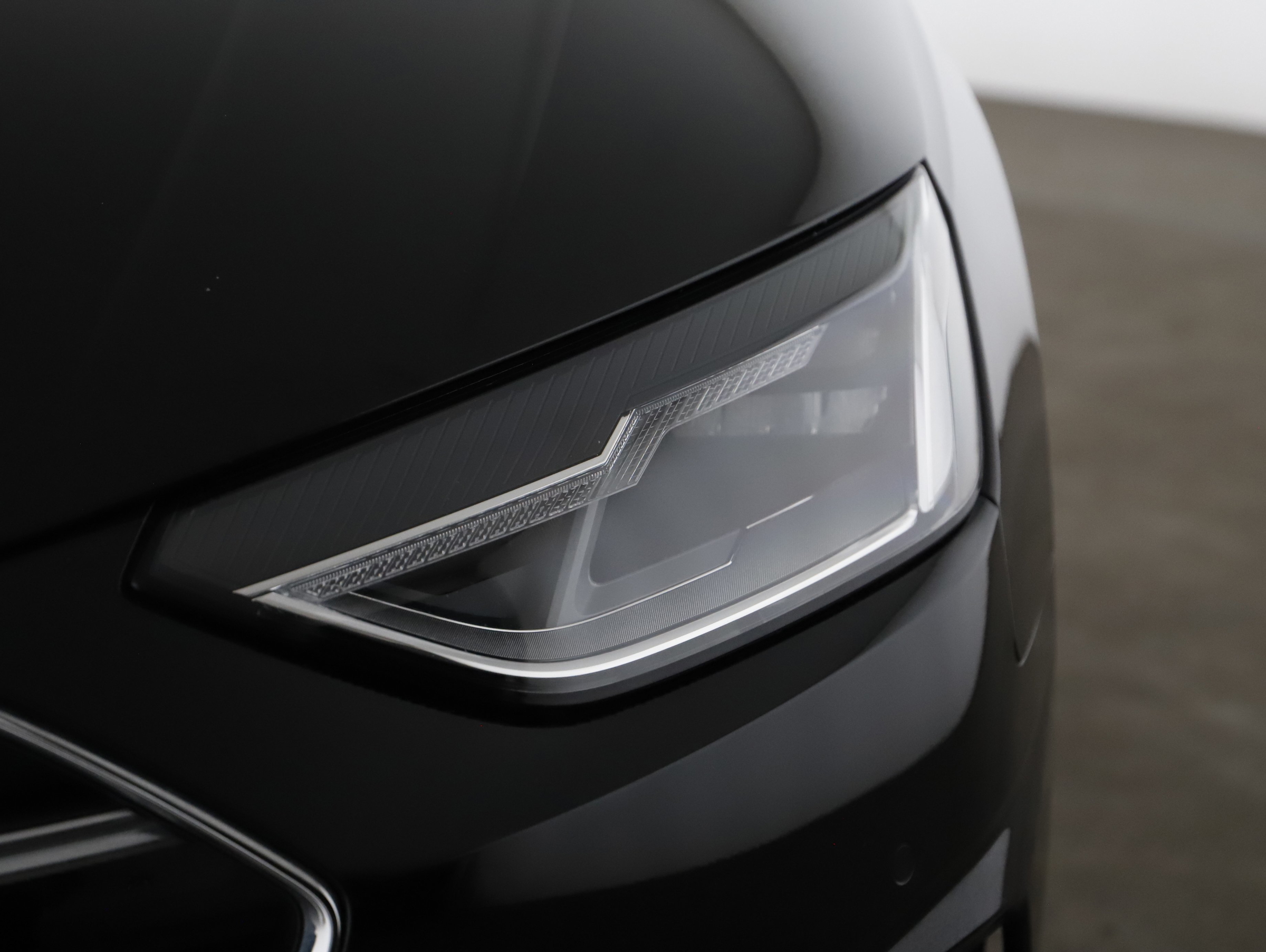 Audi A4 Avant 30 2.0 TDI advanced | Bild 20 von 21
