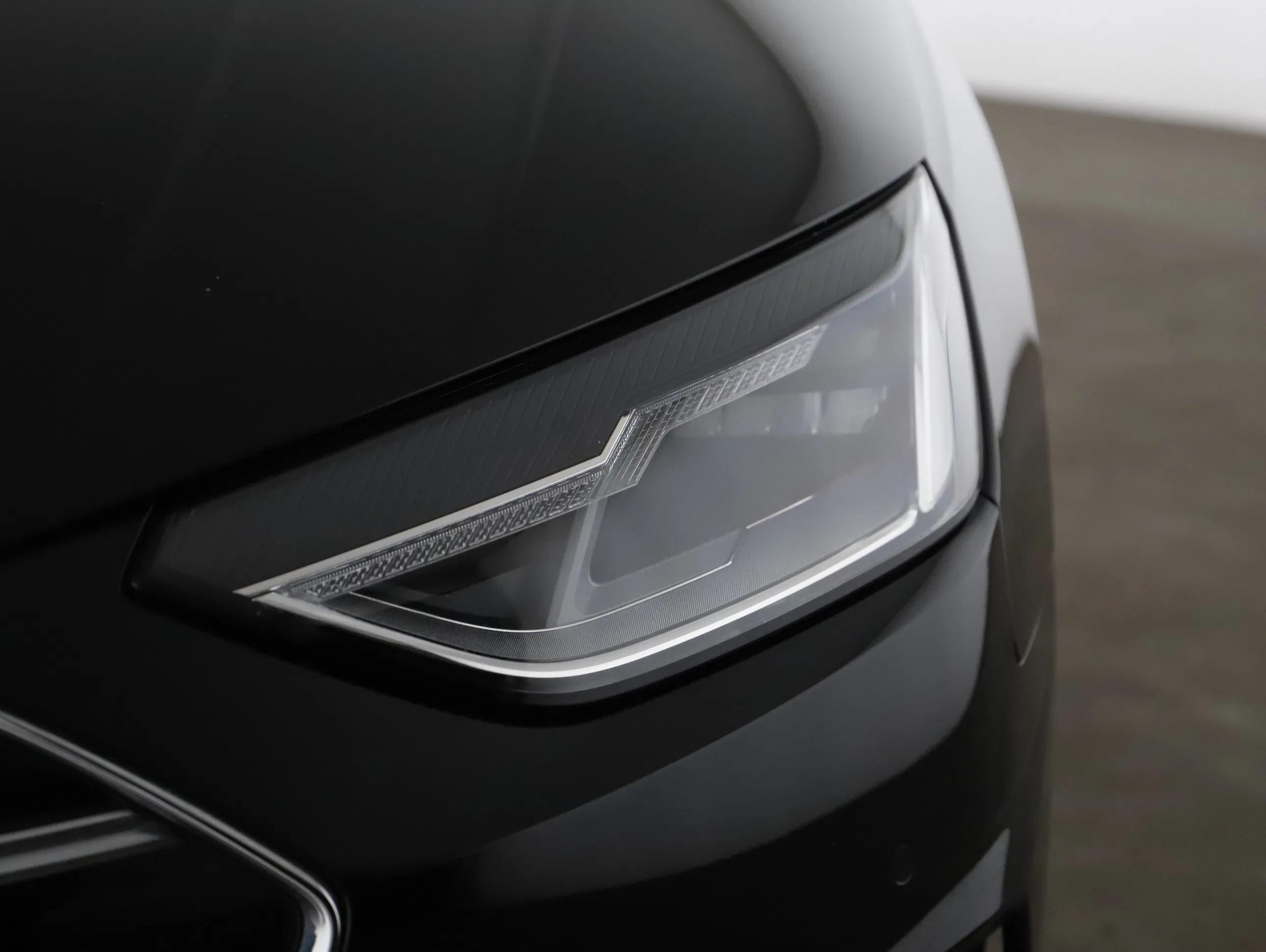 Audi A4 Avant 30 2.0 TDI advanced | Bild 20 von 21