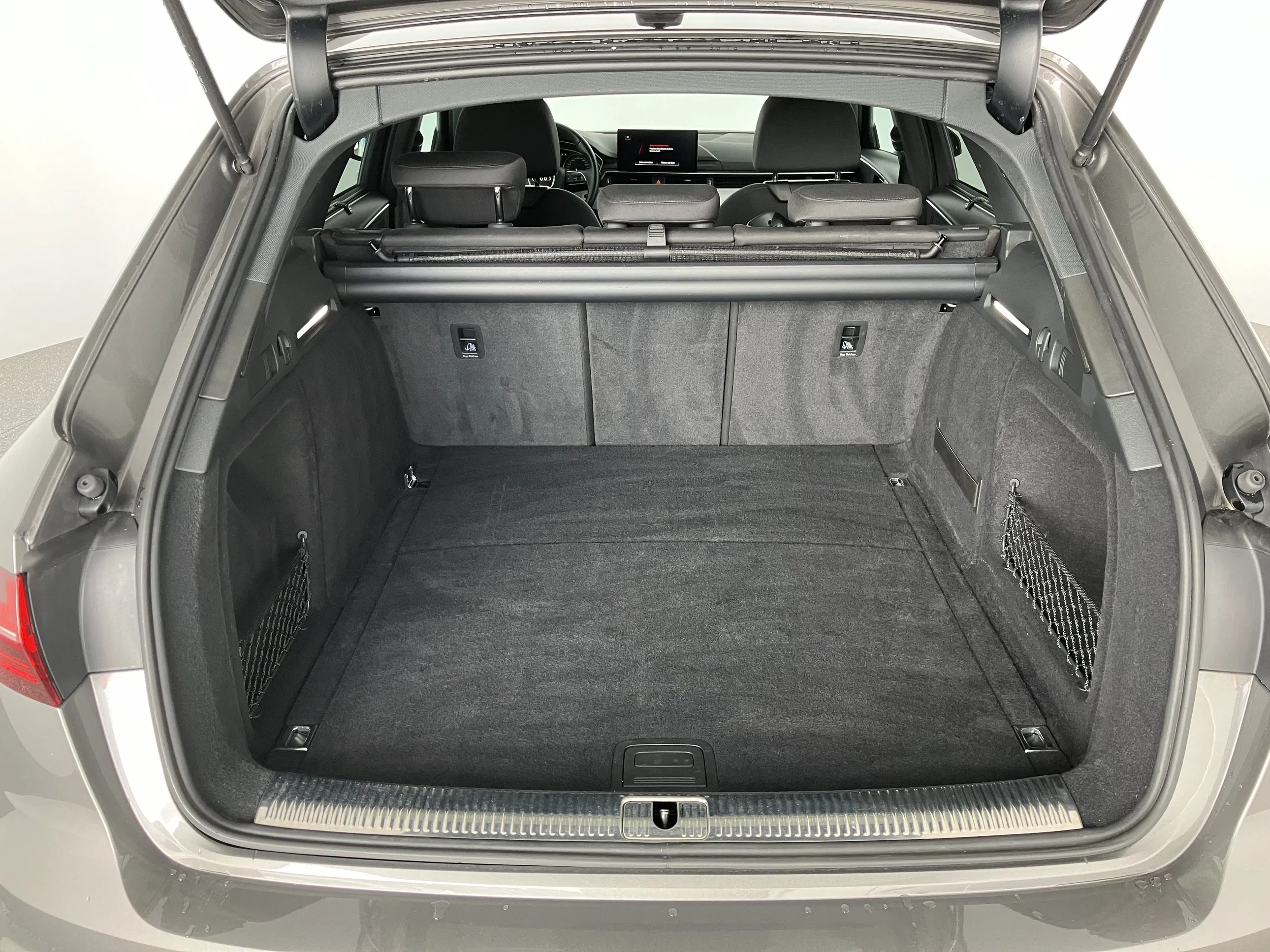 Audi A4 Avant 45 2.0 TFSI quattro advanced | Bild 16 von 31