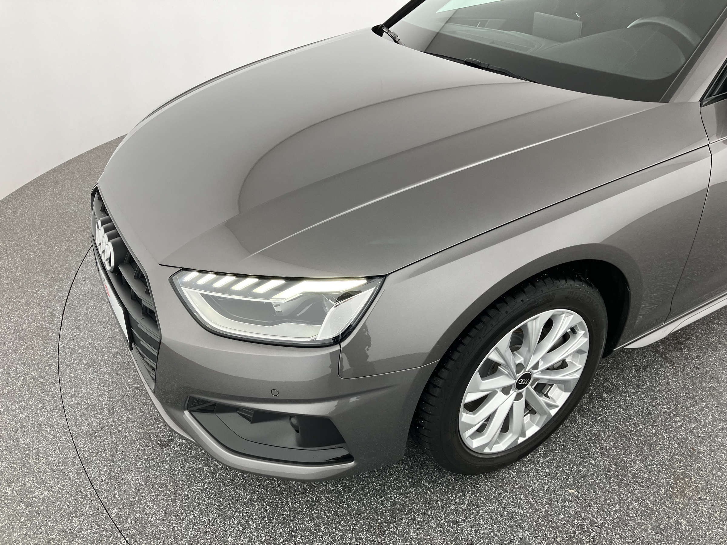 Audi A4 Avant 45 2.0 TFSI quattro advanced | Bild 20 von 31